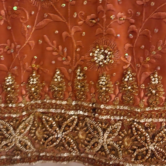 Tunic - Picture 4 of 8